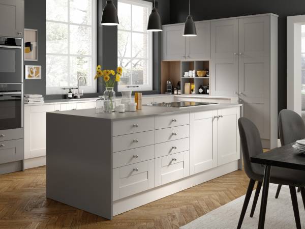 Nouveau White Light Grey