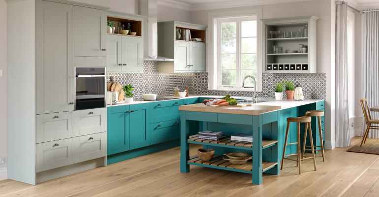 Nouveau Turquoise Light Blue