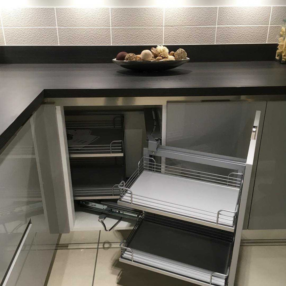 L Shaped Kitchens Corner Storage