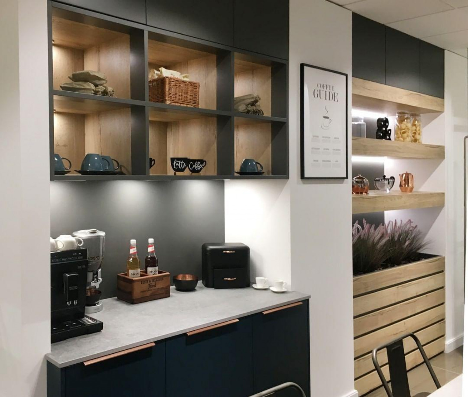 Kitchen Shelves Lighting