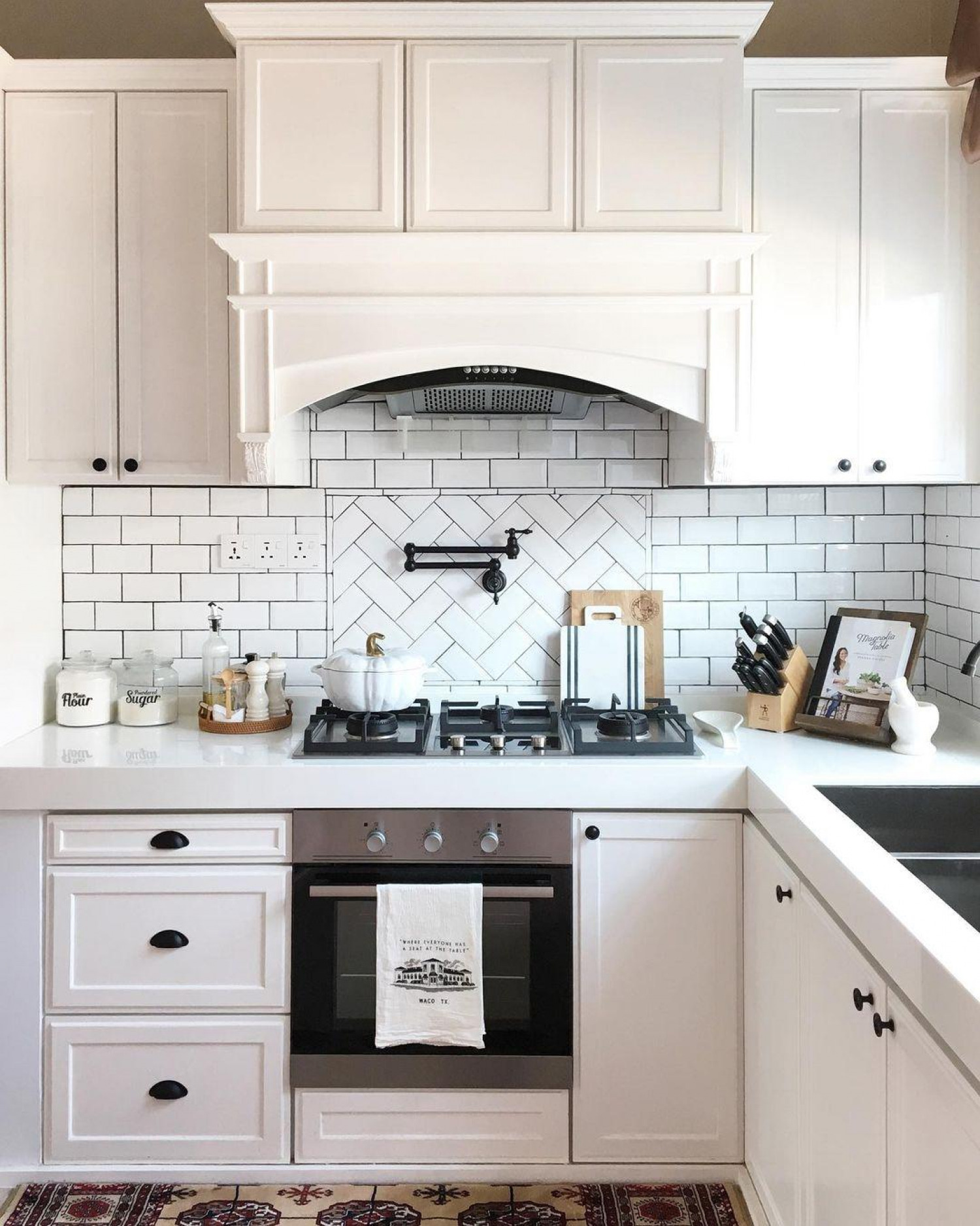 Black And Cream Kitchen Ideas Cream Tiles Black Grout